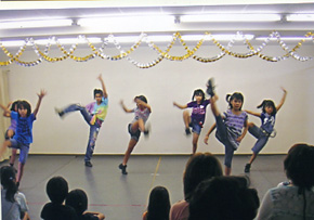 ���c�x�q�@�^�b�v�@�A���h�@�_���X�@�J���p�j�[